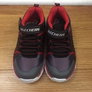 skechers boy shoes